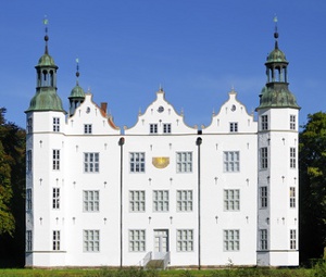 Umzug nach Ahrensburg - Tipps, Anbieter, Dienstleistungen