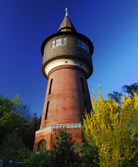 Umzug nach Pinneberg. Infos zur Stadt • zuverlässige Umzugsunternehmen • Leistungen und Preise • umzugsnahe Dienstleistungen Umzug nach Pinneberg - Unternehmen, Dienstleistungen, Infos
