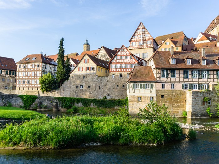 Umzug nach Baden-Württemberg. Ein Bundesland dass durch eine Volksabstimmung entstand und sich zu einer der führenden Technologieregionen Europas entwickelt hat. Umzug nach Baden-Württemberg - Städte, Informationen, Wirtschaft
